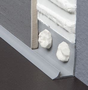 Profilé de finition en PVC NOVOBAÑERA b PVC EMAC pour angle intérieur