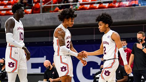 Jun 17, 2021 · sharife cooper, auburn jordan hall, texas a&m miles mcbride, west virginia kofi cockburn, illinois nah'shon hyland, vcu balsa koprivica, florida state — chris grenham (@chrisgrenham) june 17, 2021 Sharife Cooper puts Auburn basketball, Bruce Pearl build ...