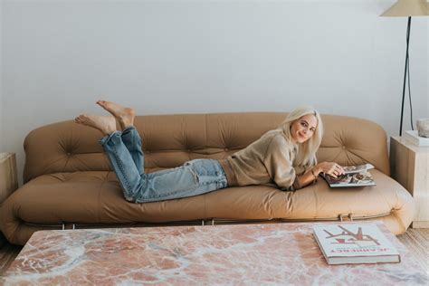 Montana Labelle Lifestyle Designs NIKA Offices | Mississauga