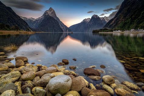 Milford Sound 10 Breathtaking Photos That Prove Its The 8th World