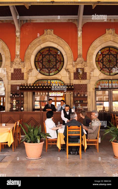 Orient Express Restaurant Istanbul Fotografías E Imágenes De Alta
