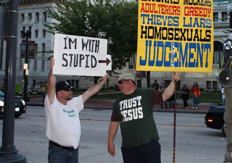 The Best Im With Stupid Sign Ever Picture Huffpost