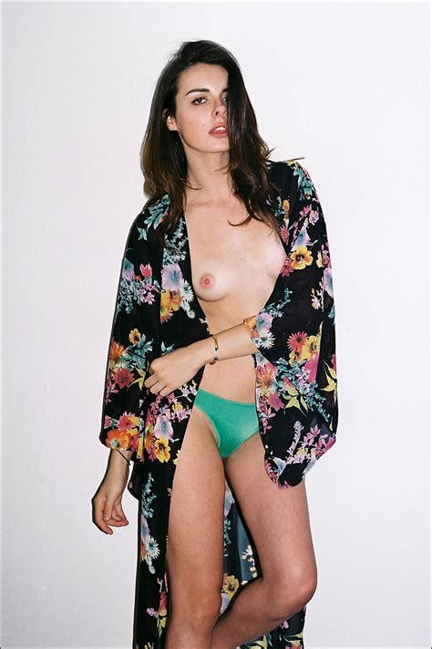 Celebrity Models Nude Diana Georgie