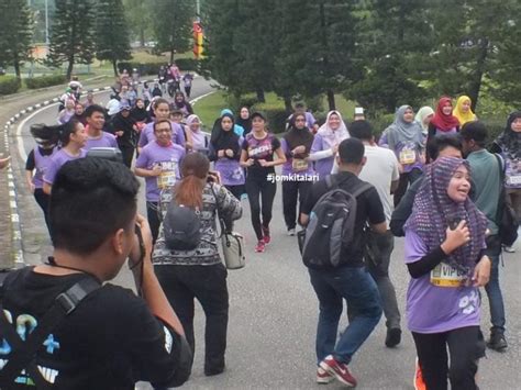 In diesem malaiischen namen gibt es keinen familiennamen. Foto: Tengku Permaisuri Selangor Norashikin Berlari di ...