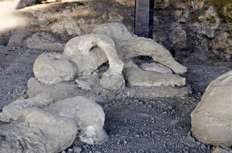 Pompeii Child Victim In The Eruption Of Mt Vesuvius — Stock Photo