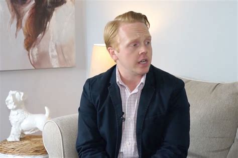 How to Go from Starving, Side-Hustle Artist to Full-Time, Thriving Artist