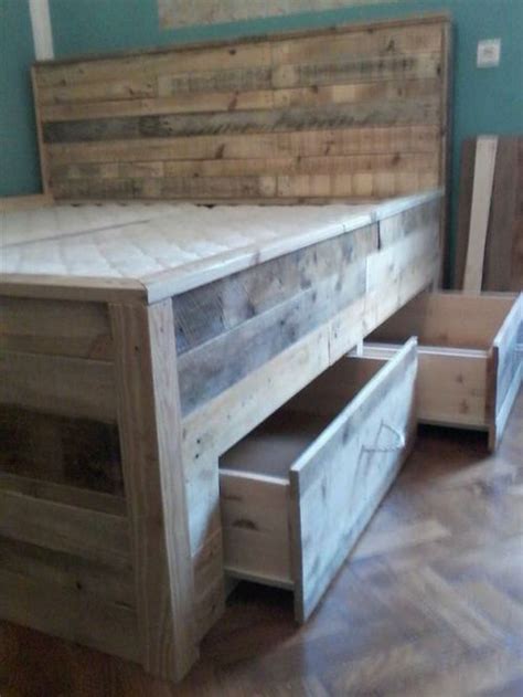 Diy Wood Pallet Bed With Drawers