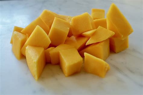 The Best Way To Cut A Mango