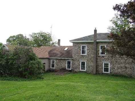 Cobblestone Buildings of North America: Cobblestone House in Chenango