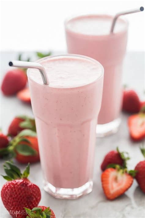 Pop them into a blender. Healthy Strawberry Smoothie recipe (4 ingredients!) - The ...