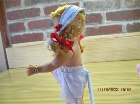 Vintage Madame Alexander Doll Bent Knees Ebay