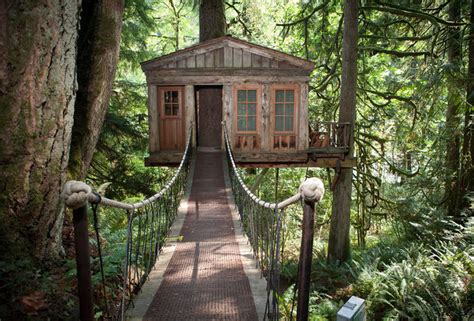 Treehouse Hotels The Worlds 10 Coolest Treehouse Hotels Thrillist