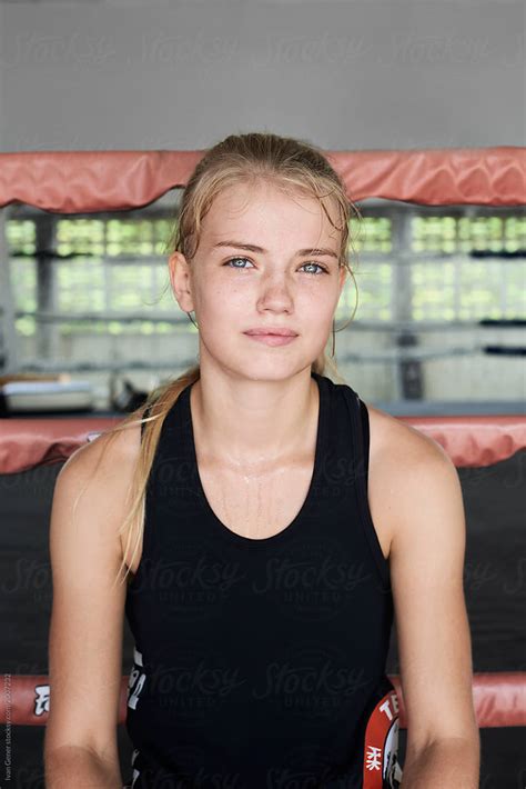 Female Boxer Portrait Del Colaborador De Stocksy Ivan Gener Stocksy