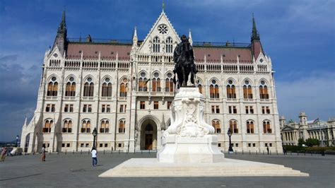 Hungarian Parliament Building Budapest Hungary Visions Of Travel