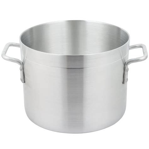 Not sure if it's a price error or mislabelling for 6 quart. 10 Qt. Standard Weight Aluminum Stock Pot