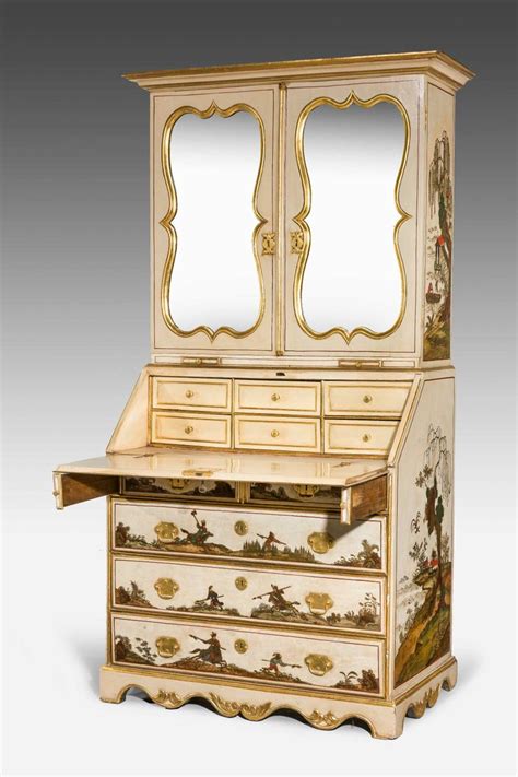 Early 18th Century German Chinoiserie Lacquered Bureau Cabinet The