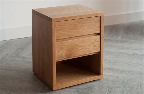 It is tall and slim which looks good in either bedrooms or living rooms. Oak Bedside Table With Drawers | Natural Bed Company