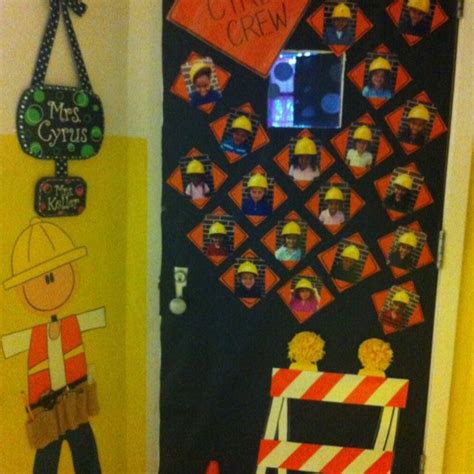 Take your classroom and turn it into a construction learning zone where your student's minds are always under kidstruction! Construction themed classroom door decorations | Door ...