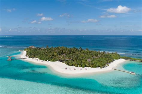 You Can Buy Out A Private Island In The Maldives For 35000 — Heres What You Get For The Money