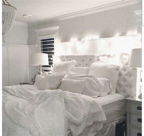 All White Bedroom White Room Decor Master Bedroom Interior Gray