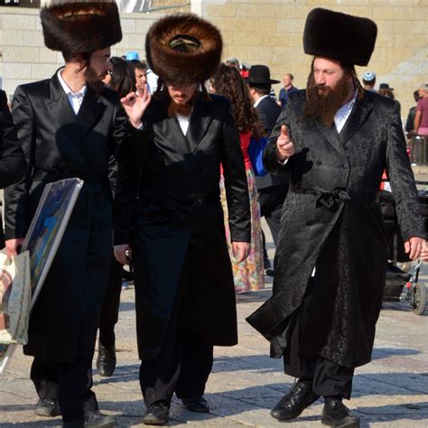 Shutterstock699022771 Chassidic Jews During Sukkot Torah And Science