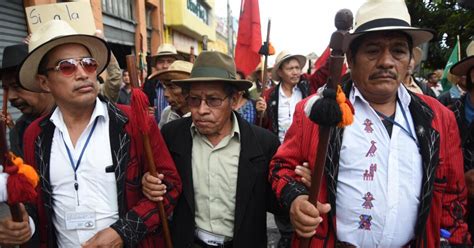 Thousands Of Guatemalans Protest In Support Of Anti Corruption Commission Los Angeles Times