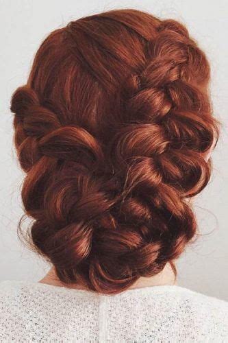 15 Easy Holiday Hairstyles To Have You Feeling Extra Festive This