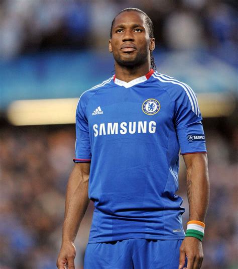 W sezonie 2006/2007 strzelił 20 goli (m.in. Chelsea: Didier Drogba va mieux