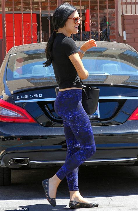 Rumer Willis Shows Off Her Derriere After Another Days Training At