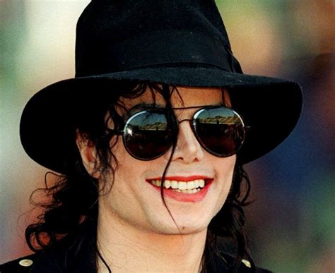 Michael Jacksons Sunglasses Michael Jackson Litrato 15228750 Fanpop