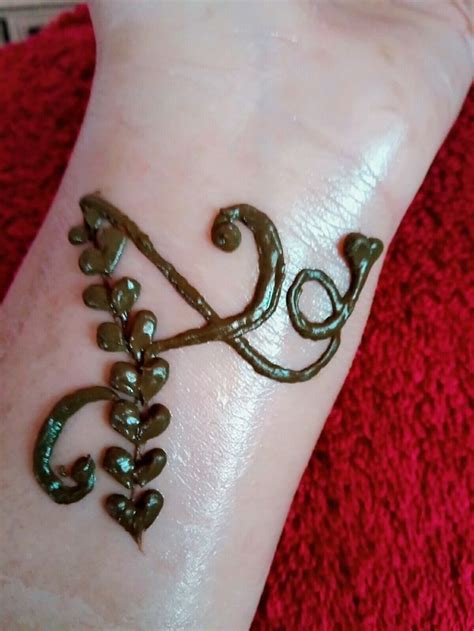 Tucker was born to read viemeiste Pin by Simran Qureshi on love Alphabets.. | Mehndi designs ...