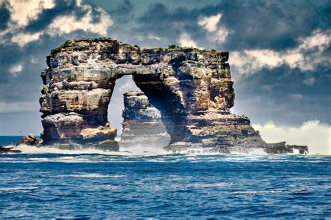 He'll be commissioning a new arch the article they are already calling it 'the pillars of evolution,' but personally i think renaming it 'darwin's pass' would be more fitting. Darwin's Arch / Top of famed Darwin's Arch off the ...