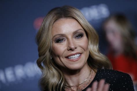 Kelly Ripa Sends Sweet Message To Her Former All My Children Co Stars