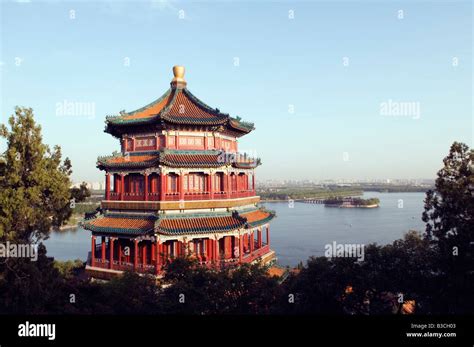 Summer Palace Beijing Hi Res Stock Photography And Images Alamy
