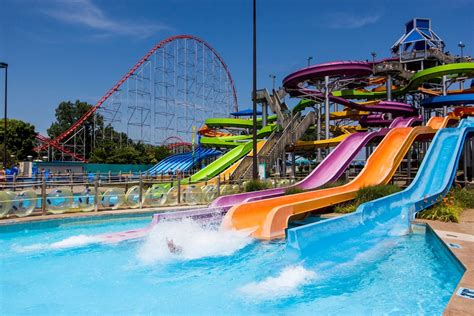 The 20 Most Popular Water Parks In North America 2023