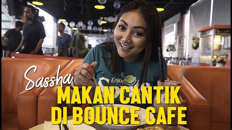 To connect with cafe cantik, join facebook today. SASSHA Carissa Makan Cantik di BOUNCE Cafe Setelah Puas ...
