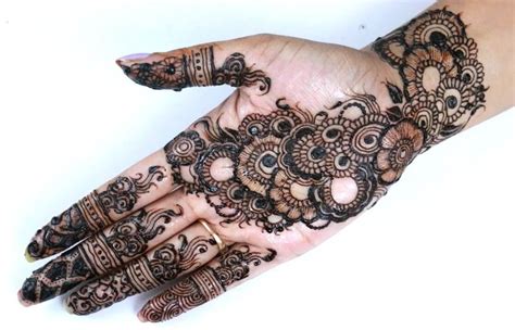 20 Trending Simple Mehndi Design For Your Front Hand Dptrends