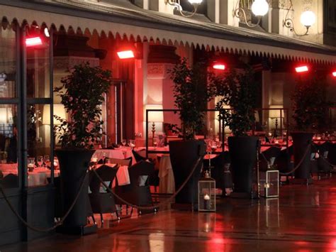 Si torna ai tempi del lockdown, seppure parziale, nella regione più colpita dalla pandemia. Autocertificazione per il coprifuoco in Lombardia: servirà ...