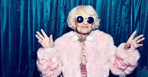 Meet The Coolest Great Grandma Who Is Rocking The Social Media With Her