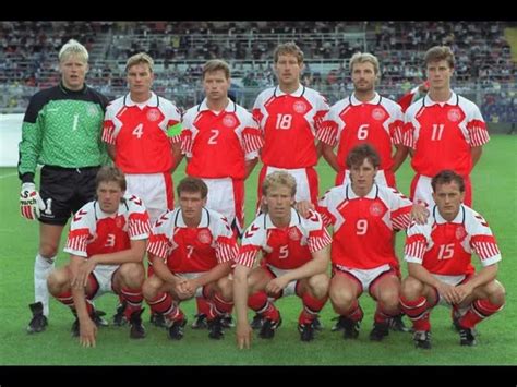 Depois de um curto, porém marcante, brilho na copa de 1986, a dinamarca colecionou fracassos nos anos seguintes. Botões para Sempre: Seleção da Dinamarca - Brianezi ...