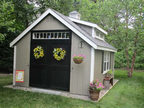 She sheds are the man cave for women. She Sheds: Finally, a place of her own - Connecticut Post