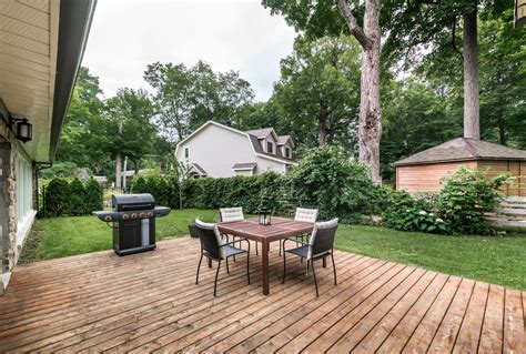 10 Beautiful Easy Diy Backyard Decks In 2020 Backyard Diy Backyard