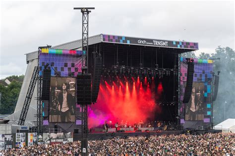 Perv Grabbed Teen By The Throat And Assaulted Woman On Trnsmt