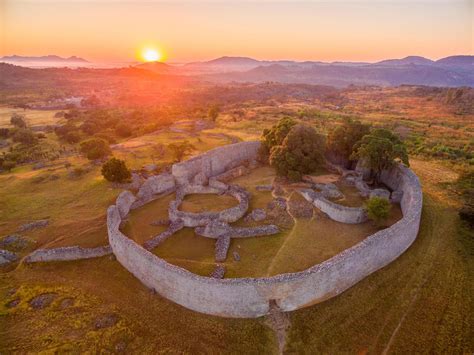 The Enclosure Of Great Zimbabwe 11th 14th Century 2000x1499 R