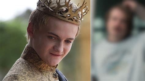 Sex Education Avez Vous Reconnu Joffrey Baratheon De Game Of Thrones Dans La Saison 4