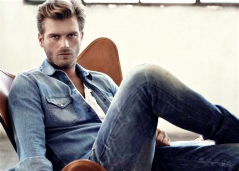 Kıvanç tatlıtuğ ile yaptıkları iş birliğini resmi instagram hesabından paylaştığı bir video eşliğinde. Kivanc Tatlitug Archivos — Radio Corazón