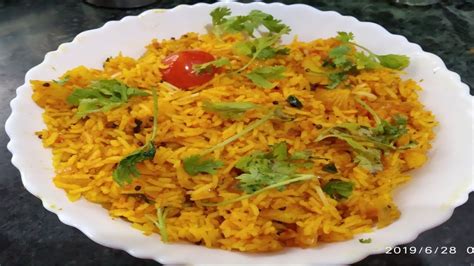 Simple And Spicy Tomato Rice Recipe How To Make Tomato Rice Cook