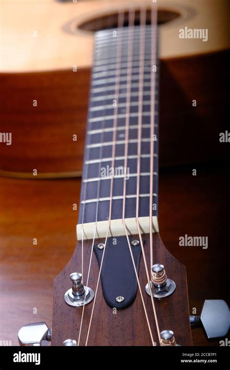 Brown Acoustic Guitar Hi Res Stock Photography And Images Alamy