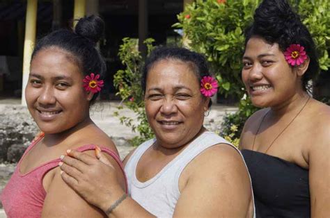 Samoans or samoan people (samoan: Happy Samoan ladies | Samoan People | Samoa | OzOutback