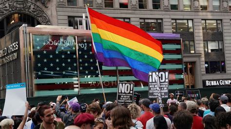 Poll Majority Says Transgender People Should Be Allowed To Serve In Us
